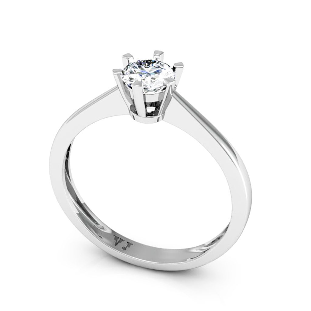 Anel Solitário de Prata com Pedra Central Cravejada – Modelo Affection