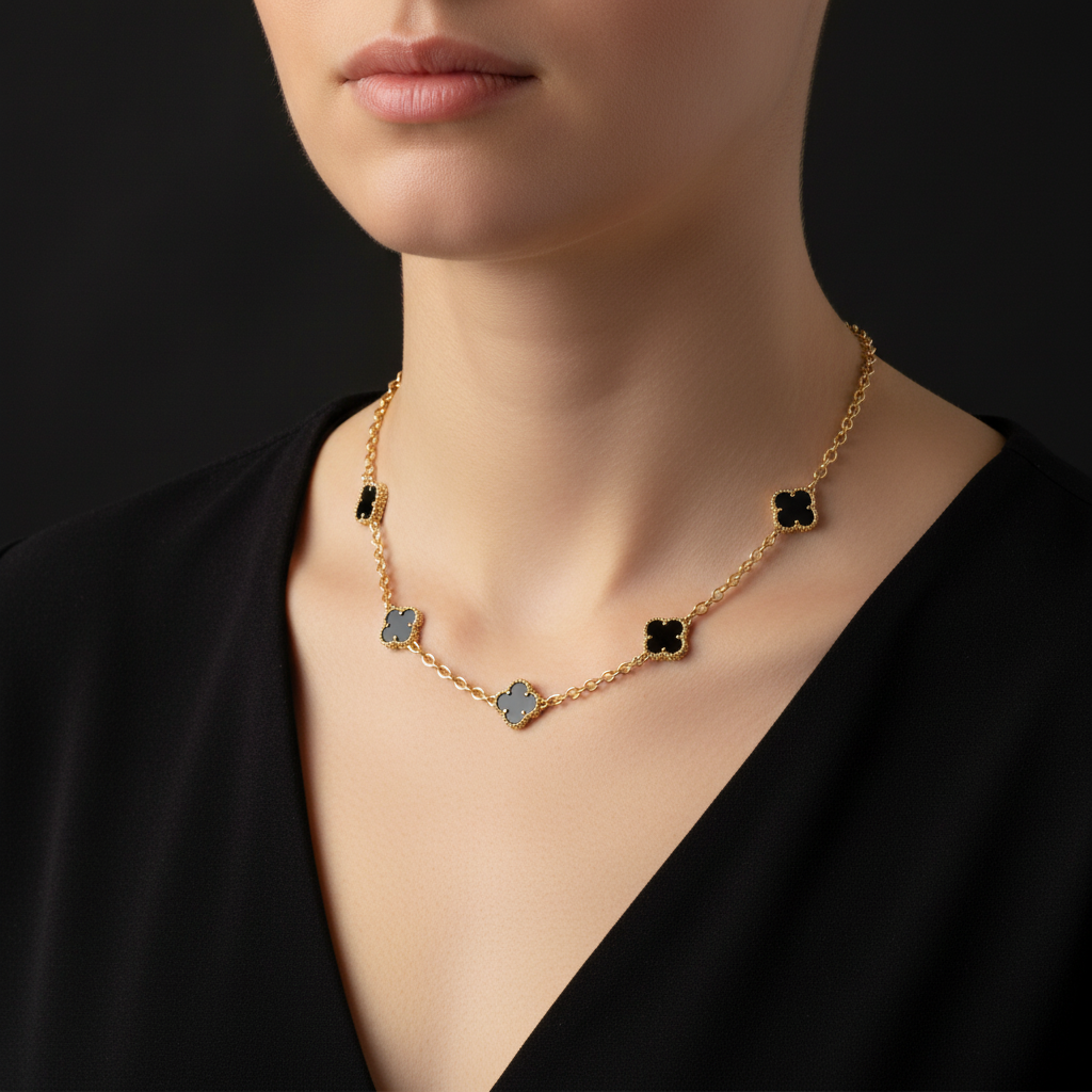 Colar Trevos de Ônix em Ouro 18K - Imagem 2