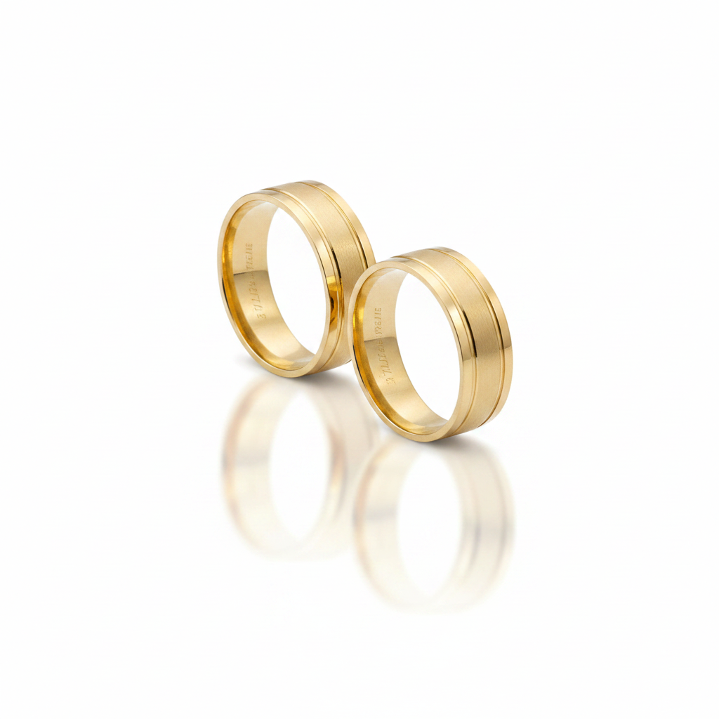 Par de Alianças Retas com Friso Laterais em Ouro 18K-6mm